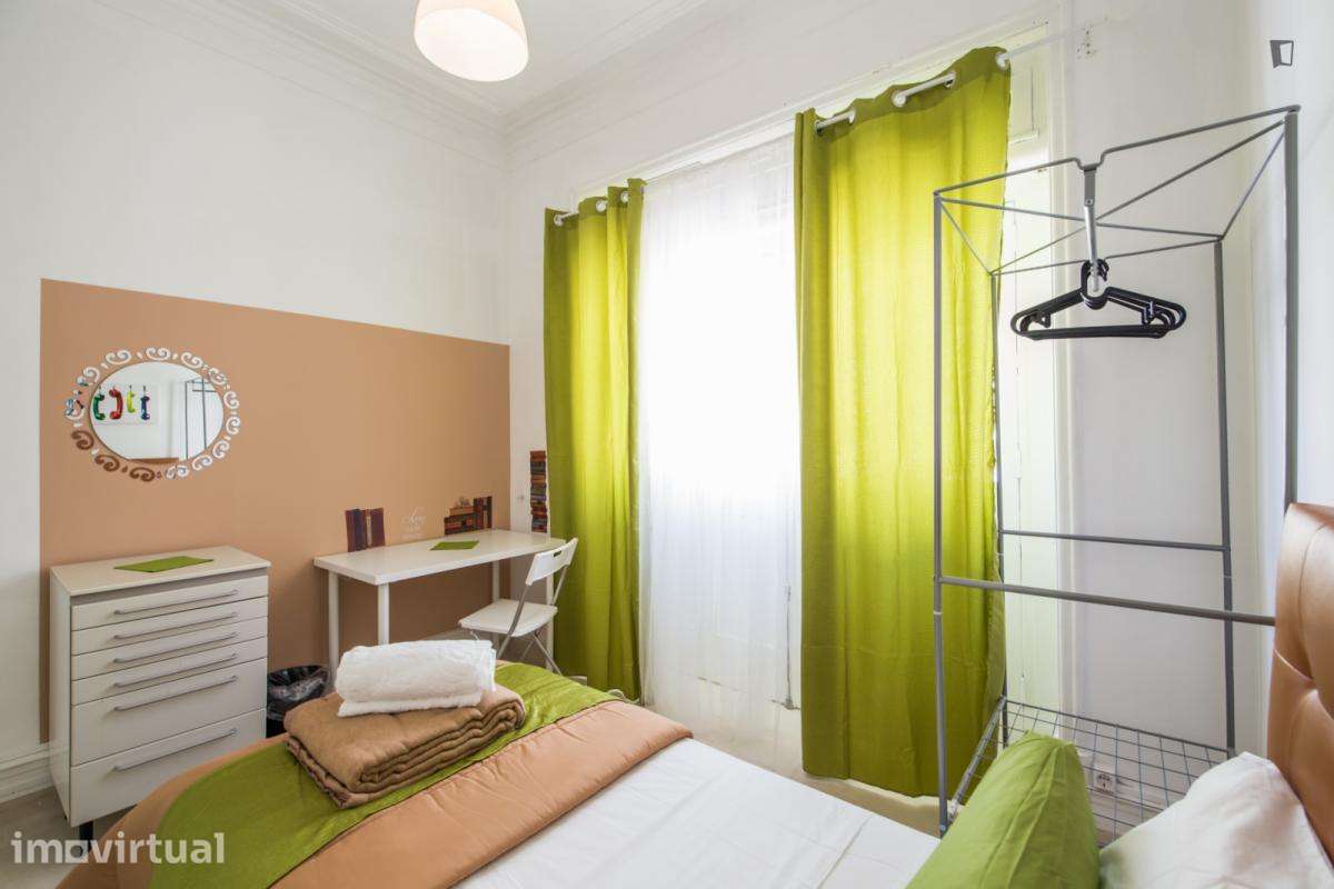 Quarto - localizado em Saldanha Lisbon - Grande imagem: 5/17