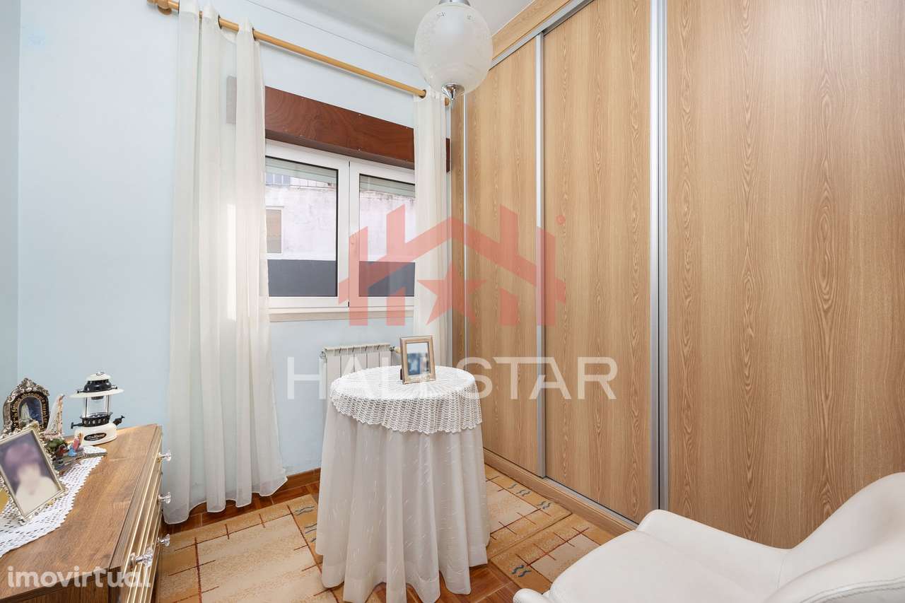 Moradia T4+1 / Térrea / Aquecimento Central / Gândara dos Olivais - Grande imagem: 5/42