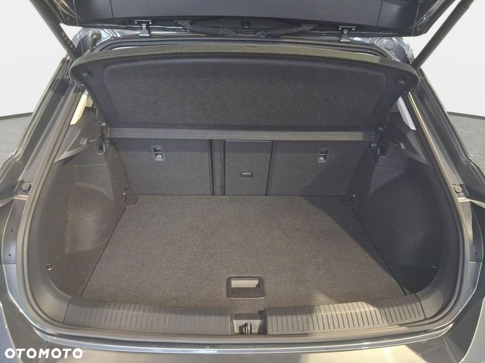 Volkswagen T-Roc - 17