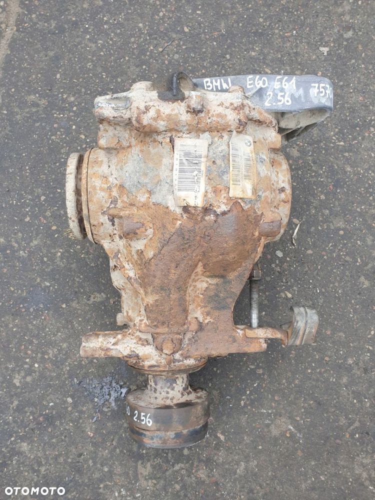 MOST DYFER DYFERENCJAŁ TYLNY TYŁ 2.56 BMW E60 BMW E61 7570477-01 - 2