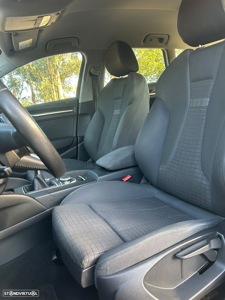 Audi A3 Sportback 1.6 TDI S-line - 13