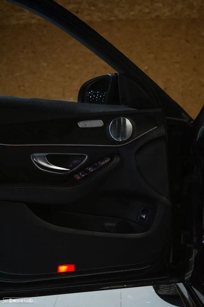 Mercedes-Benz C 300 - 18