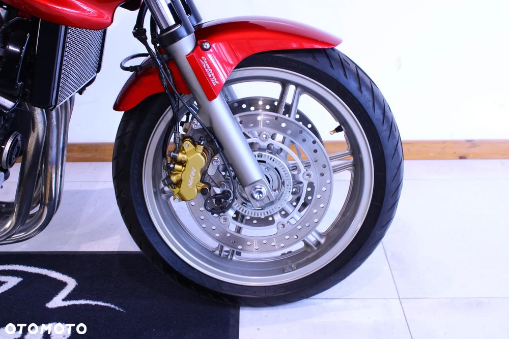 Honda CBF - 33