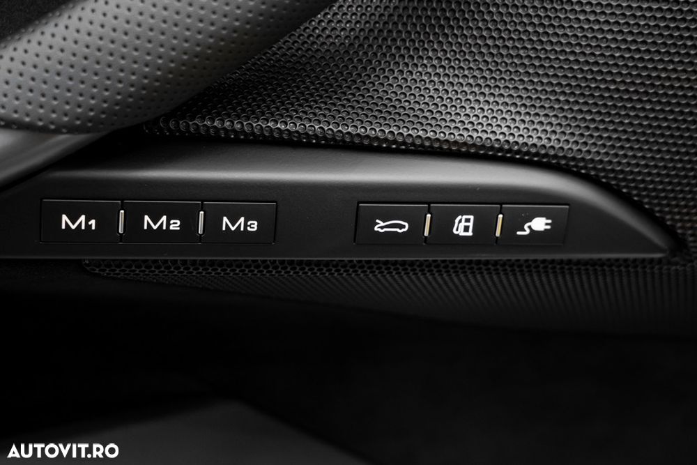 Ferrari 296 GTB - 35