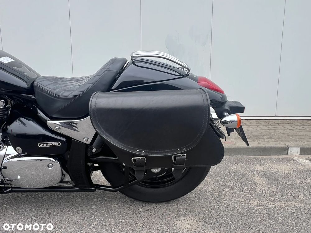 Suzuki Intruder - 5