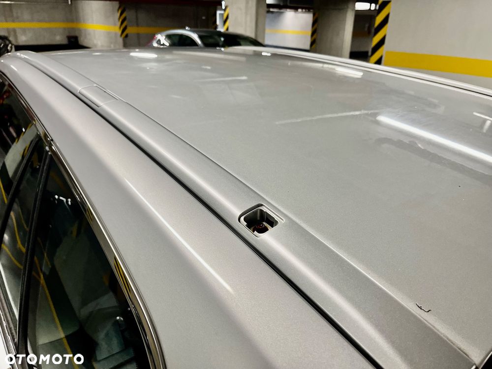 Toyota Avensis 2.0 D-4D Sol - 26