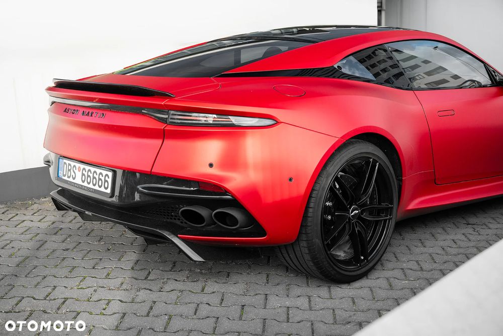 Aston Martin DBS - 9