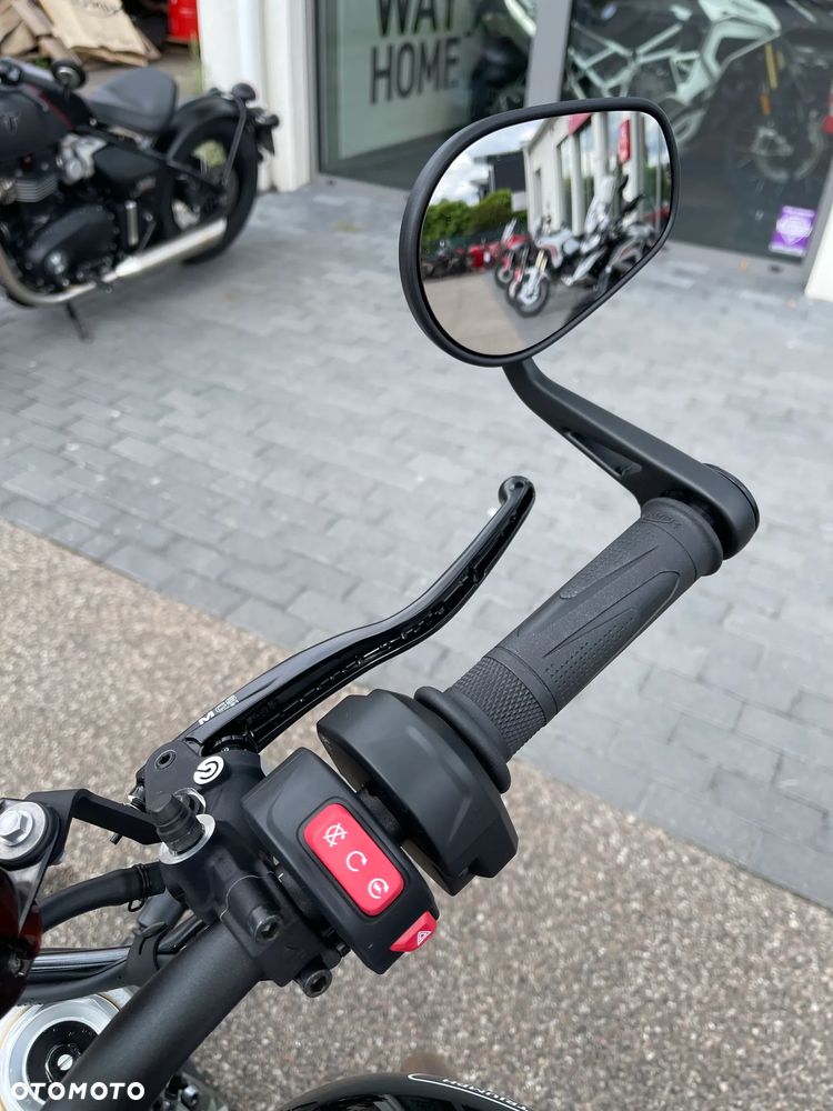Triumph Speed Twin - 12