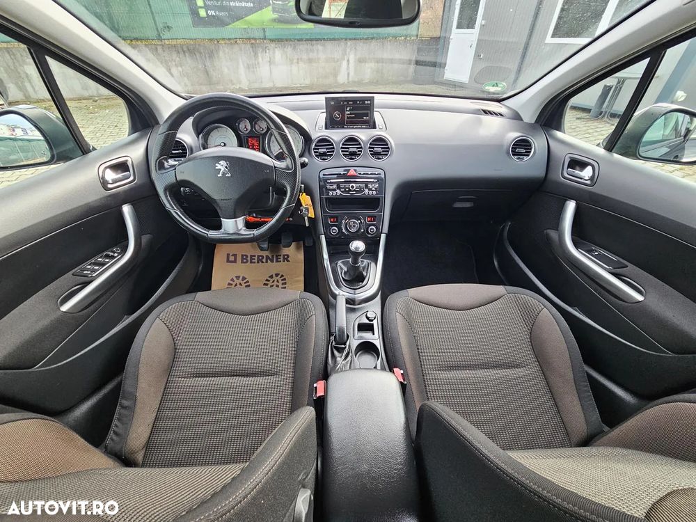 Peugeot 308 120 VTi Style - 5