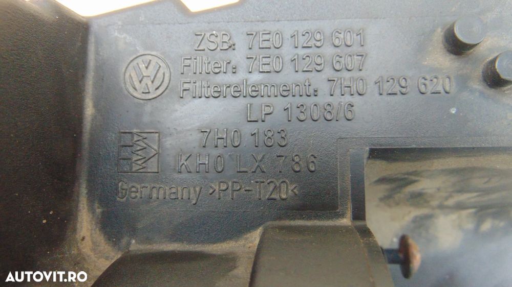 Carcasa filtru aer VW Transporter T5 2.0 TDI facelift an 2004-2013 COD 7E0129601 - 3
