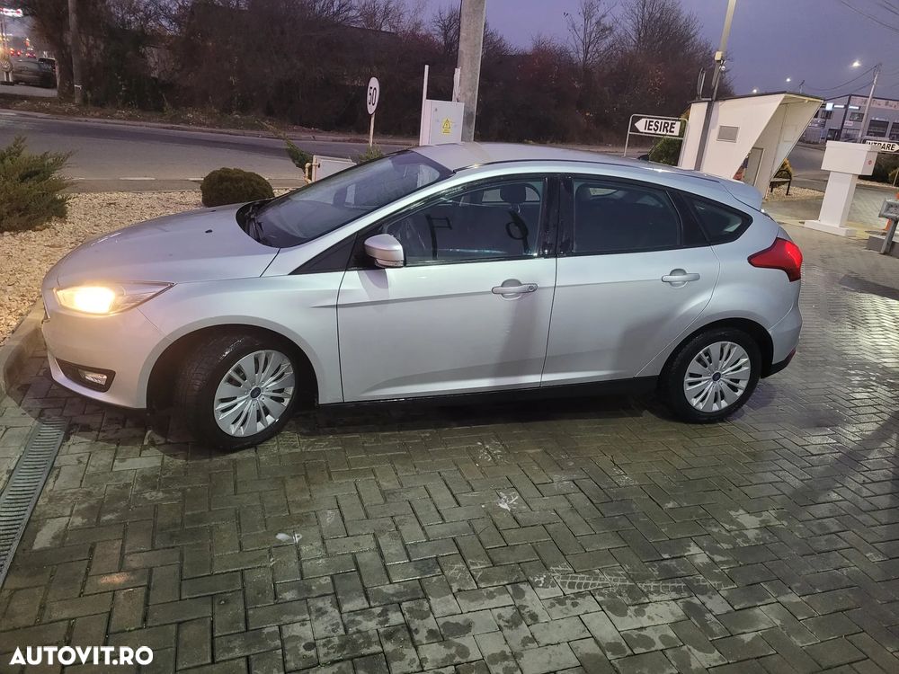 Ford Focus - 5