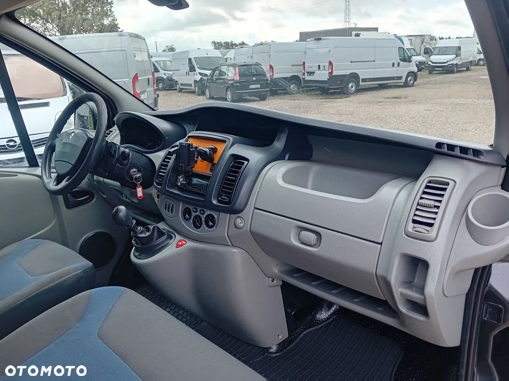 Renault Trafic - 15