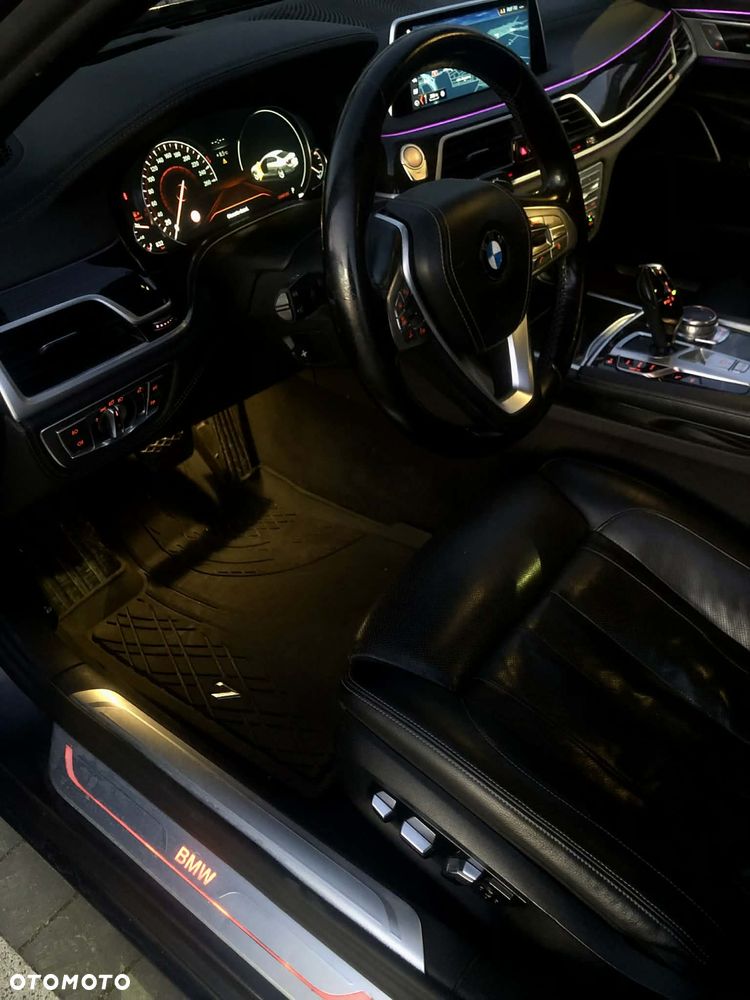 BMW Seria 7 740d xDrive - 19
