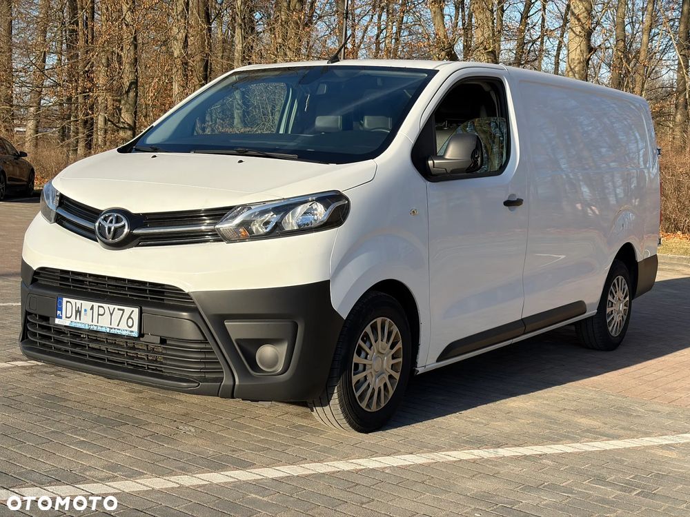 Toyota Proace - 1