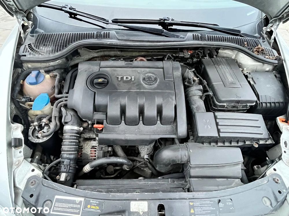 Skoda Octavia 2.0 TDI DSG Elegance - 13