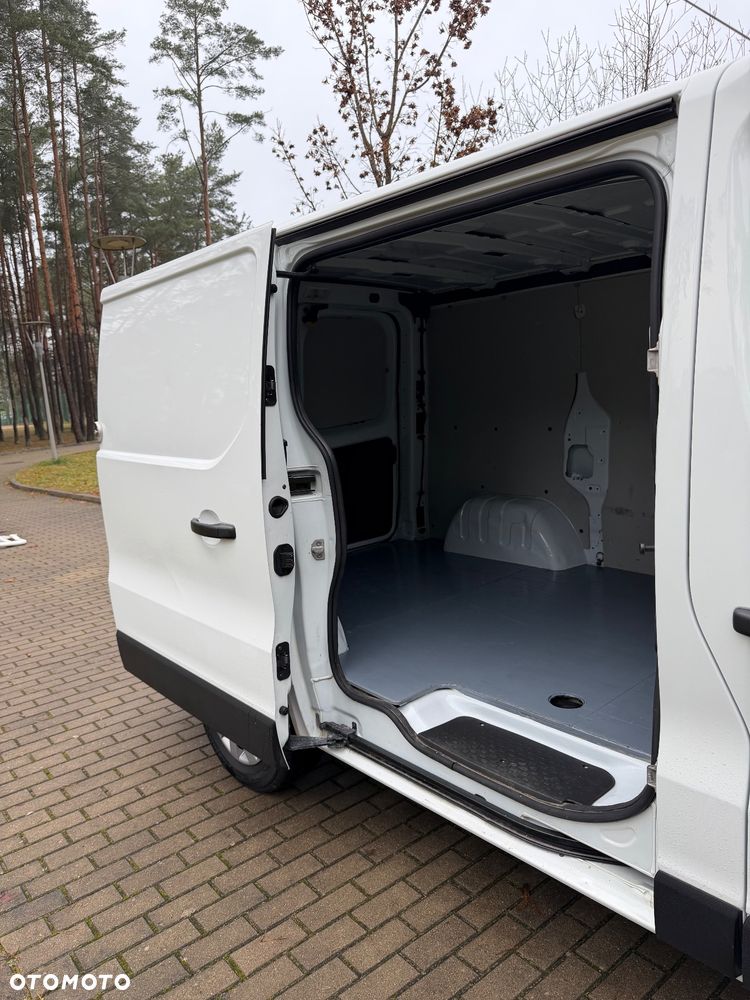 Renault Trafic - 11