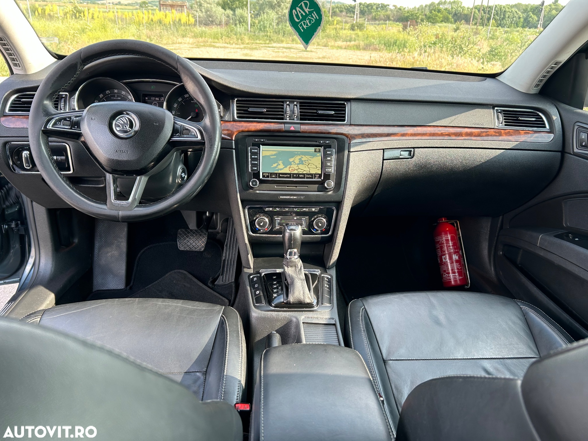 Skoda Superb 1.6 TDI DSG Ambition - 28