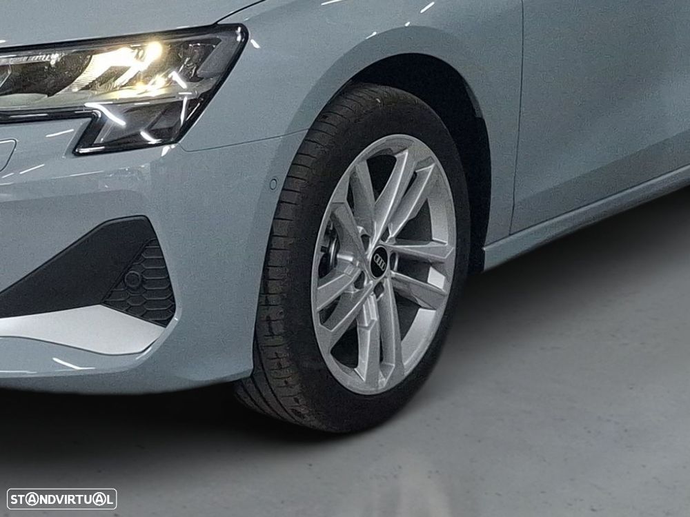 Audi A3 Sportback 30 TFSI Advanced S tronic - 4