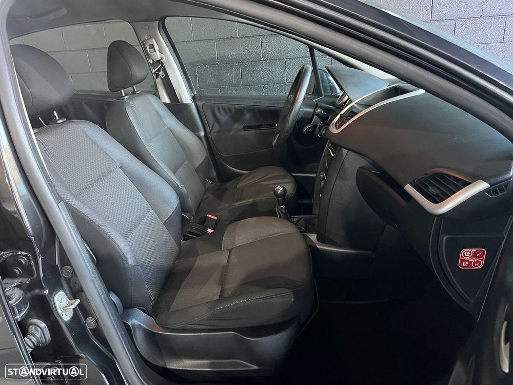 Peugeot 207 1.4 16V Open - 11
