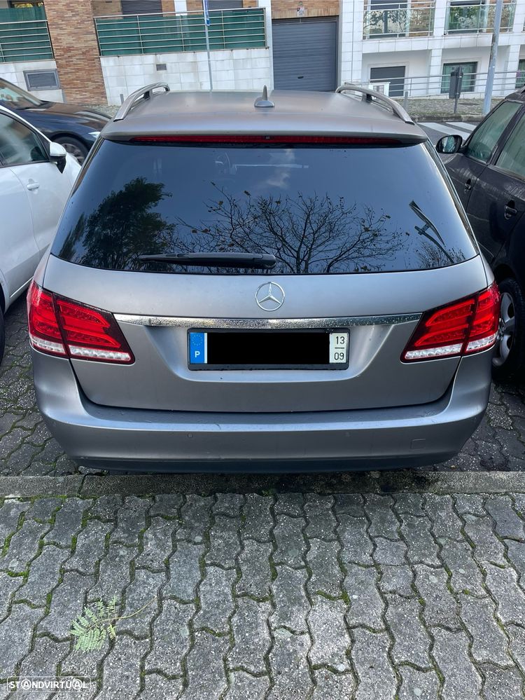 Mercedes-Benz E 300 Bluetec Hybrid Elegance - 4