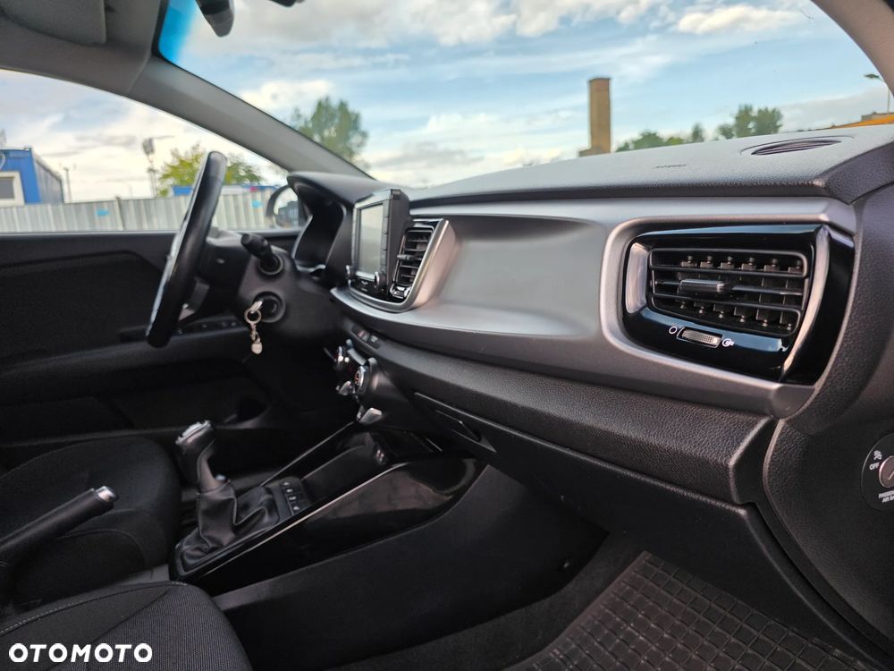 Kia Rio 1.4 L - 30