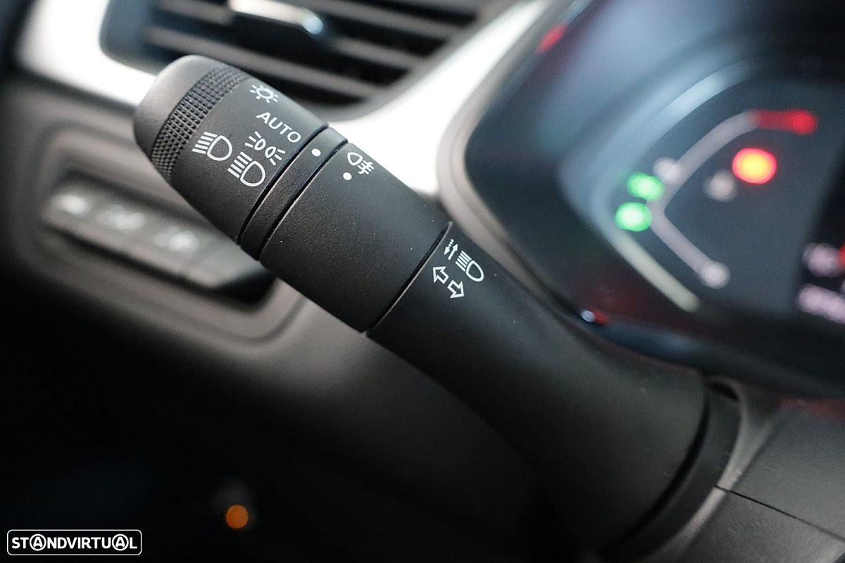 Renault Captur 1.0 TCe Techno Bi-Fuel - 17