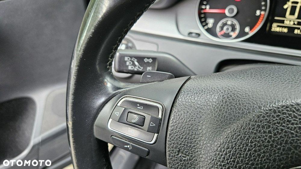 Volkswagen Passat Variant 2.0 TDI DSG BlueMotion Technology Trendline - 26