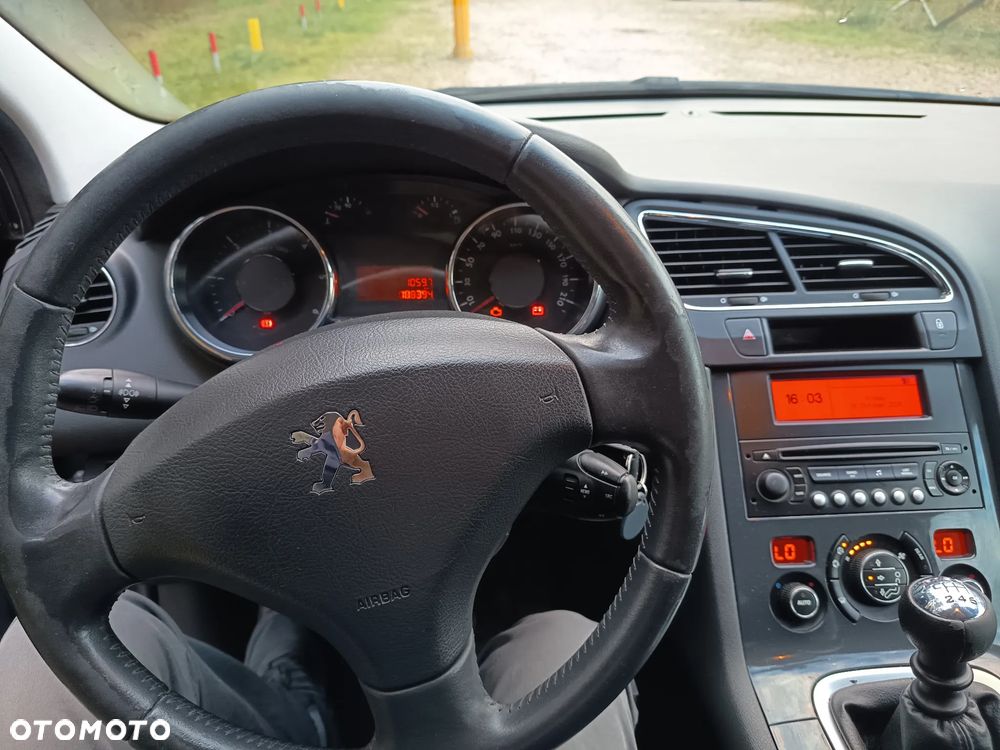 Peugeot 5008 - 11