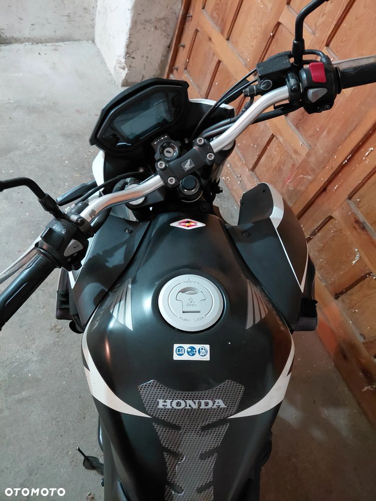 Honda CBF - 2