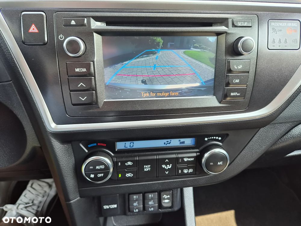Toyota Auris 1.6 Valvematic Comfort - 21