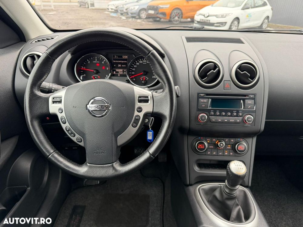 Nissan Qashqai - 4