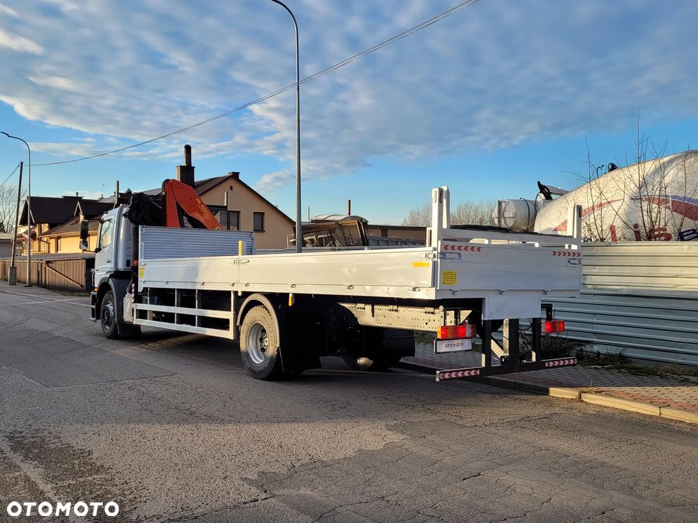 Mercedes-Benz AXOR 1824 // HDS PALFINGER PK 15500 4 WYSUWY 12,20m // SKRZYNIA ŁADUNKOWA 8m // ŻURAW DŹWIG KRAN CRANE // DO WIĘŹBY DACHOWEJ // MOŻLIWOŚĆ SKRÓCENIA - 12