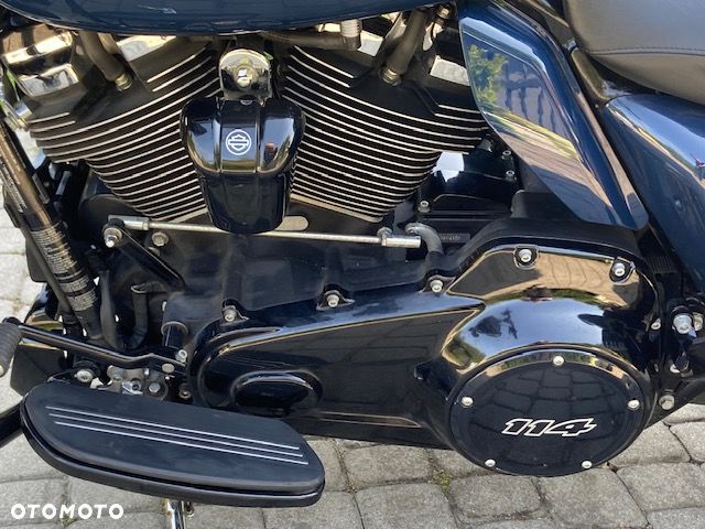 Harley-Davidson Touring Road Glide - 18