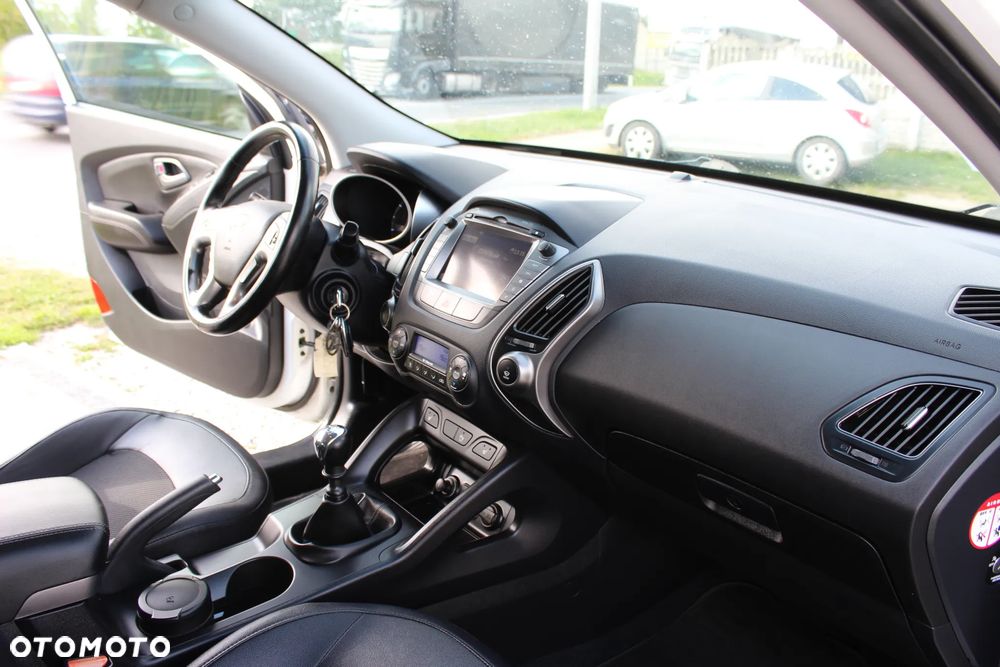 Hyundai ix35 1.6 2WD Fifa World Cup Edition - 26