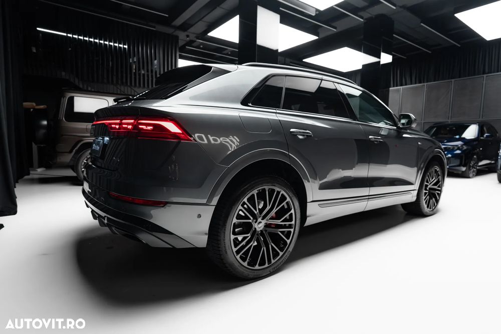 Audi Q8 55 TFSI e quattro Tiptronic PHEV - 10