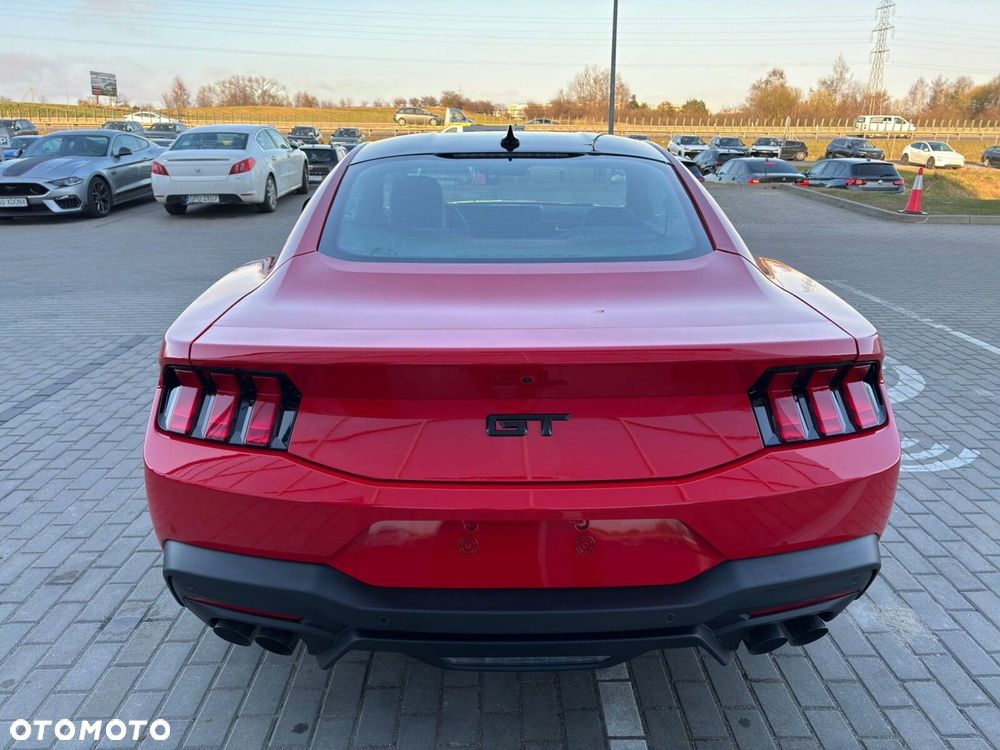 Ford Mustang - 9