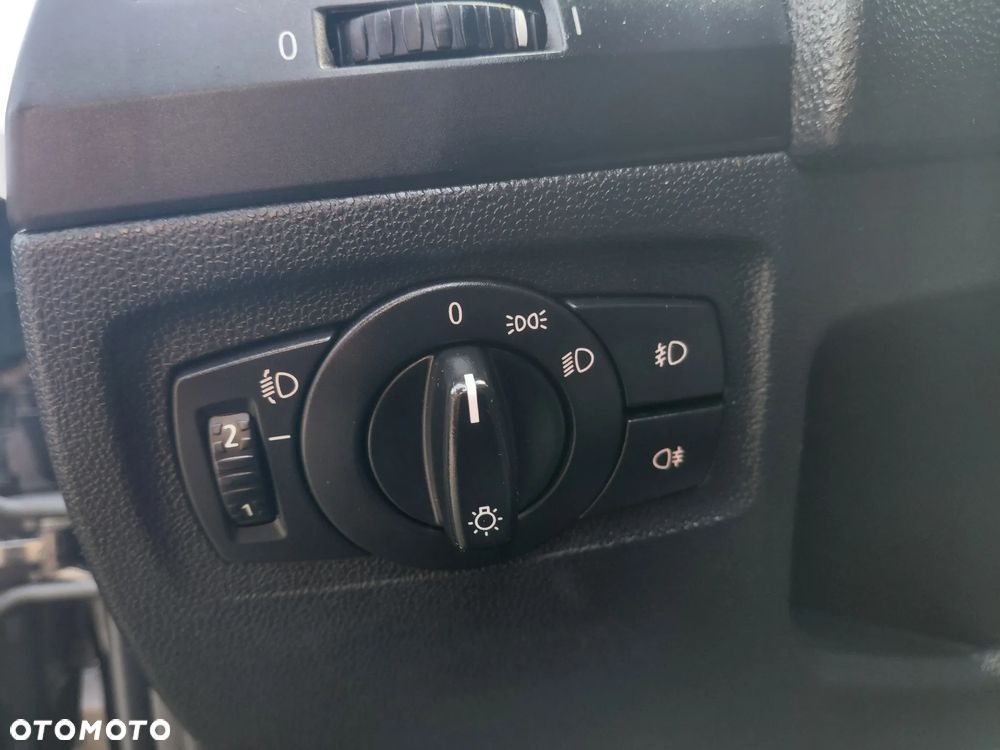 BMW Seria 1 - 22