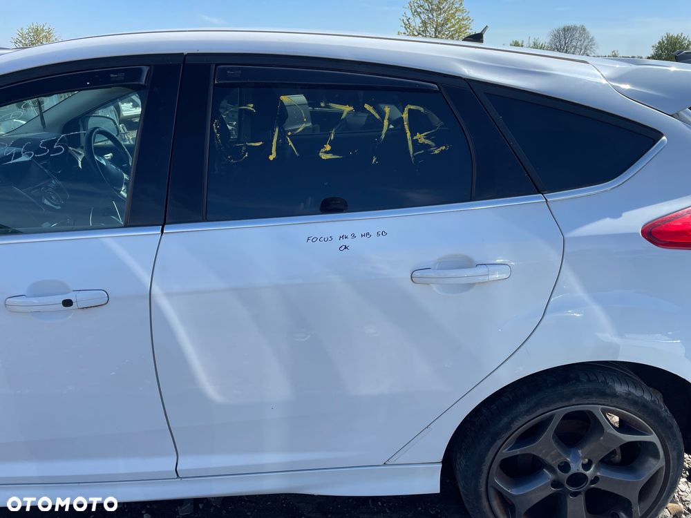 DRZWI LEWY TYŁ FORD FOCUS MK3 HB KOLOR 5B - 1