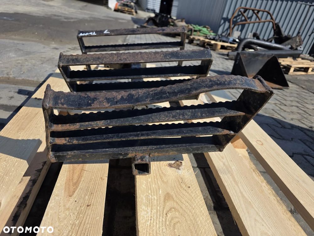 Schody stopnie lewe New Holland TS115 - 4