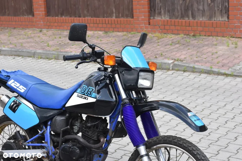Suzuki DR