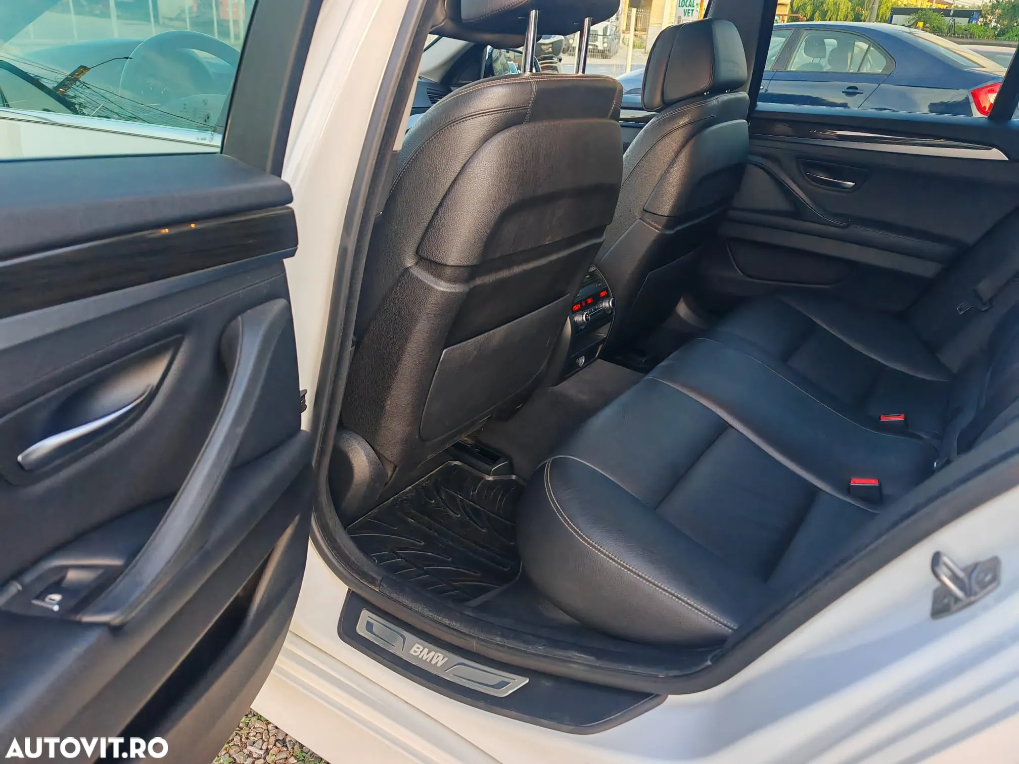 BMW Seria 5 525d xDrive Touring Aut. Luxury Line - 8