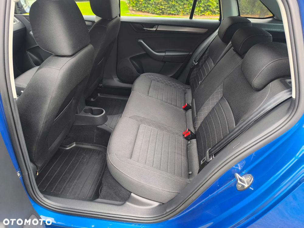 Skoda RAPID 1.0 TSI Style - 15