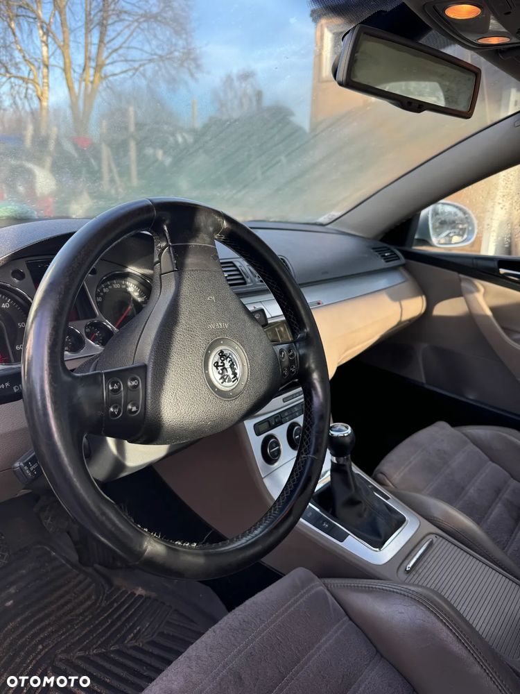 SILNIK 1.9 TDI 105KM 77kW SŁUPEK BKC VW PASSAT B6 - 12