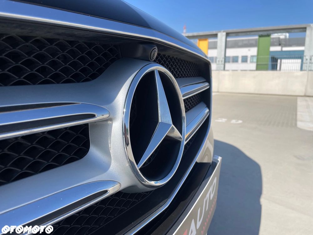 Mercedes-Benz Klasa E 220 d 9G-TRONIC AMG Line - 13