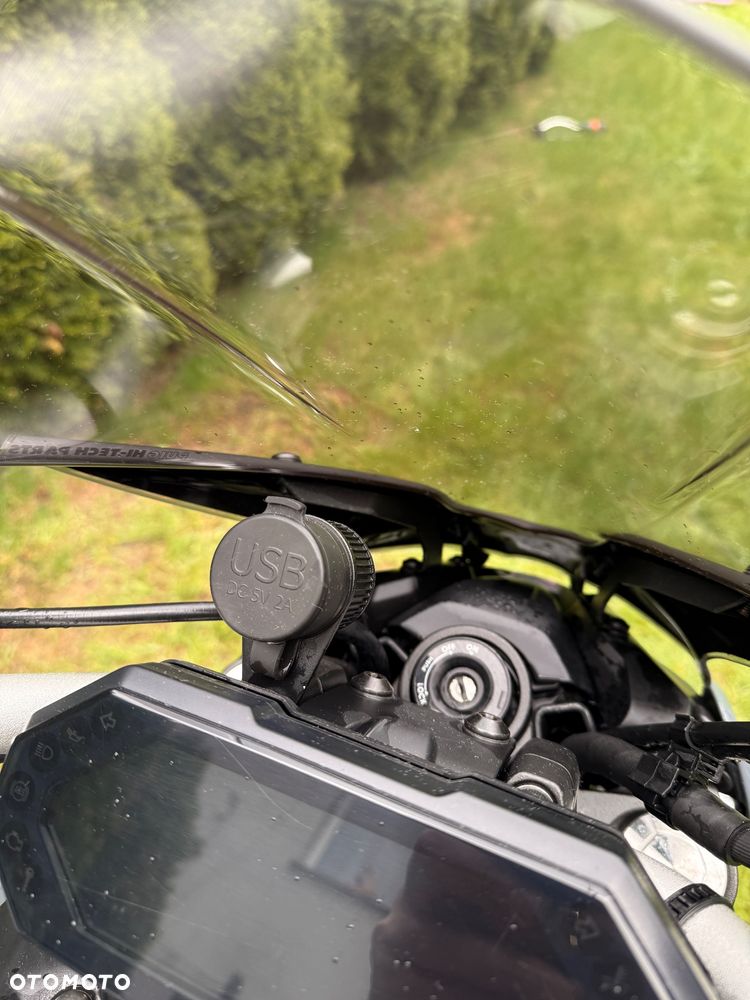 Yamaha MT - 8