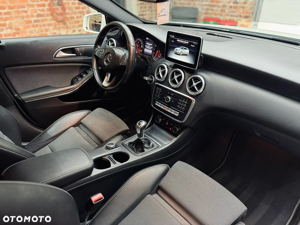 Mercedes-Benz Klasa A 200 Style - 25