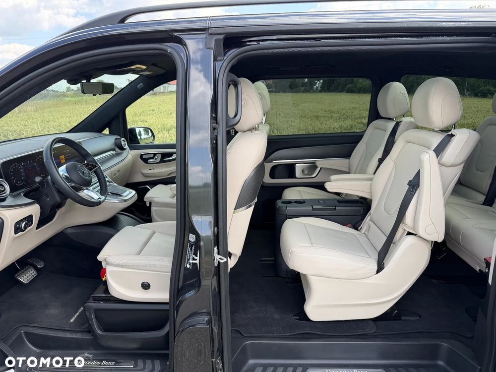 Mercedes-Benz Klasa V 300 d Exclusive 9G-Tronic (d³ugi) - 14