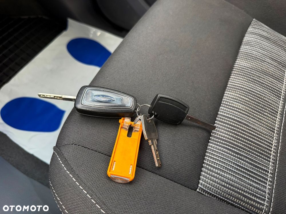 Ford Ranger XLT - 30