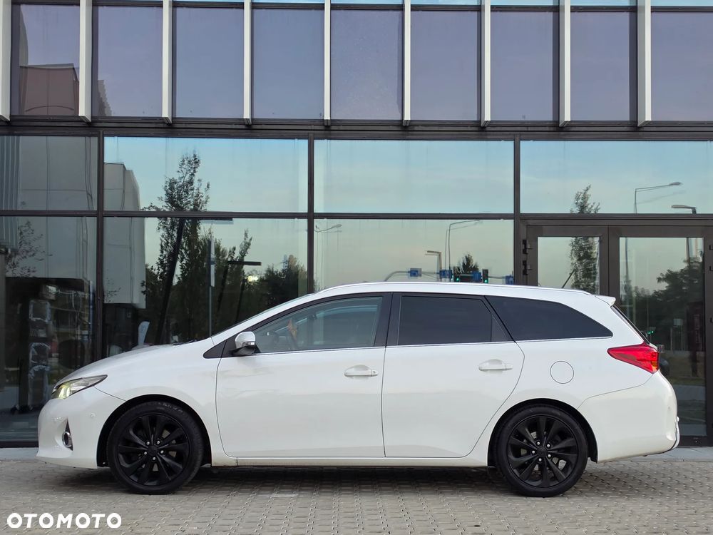Toyota Auris 2.0 D-4D Prestige - 12