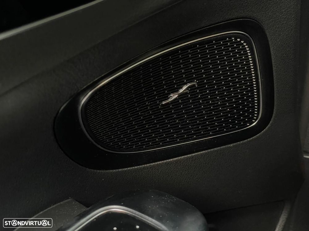 Mercedes-Benz C 300 e AMG Line - 38